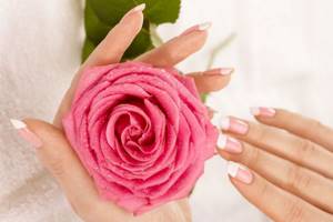 Basic rules of manicure for pregnancy