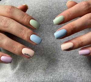 Pastel multi-colored manicure