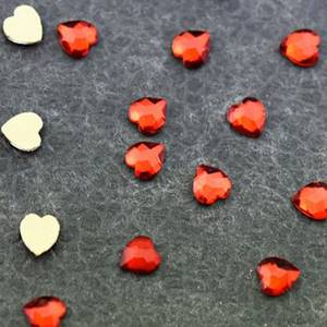 Patrisa Nail, Heart rhinestones 4x5.5 mm, red, 10 pcs.