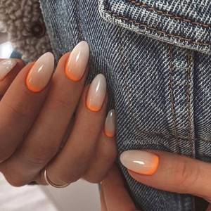 Peach manicure 2022: fashion trends with photos