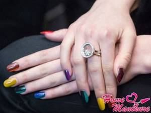 striped nail art trends