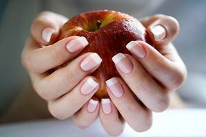 Proper nutrition is the key to healthy nails