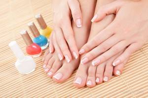 Causes of ridged fingernails