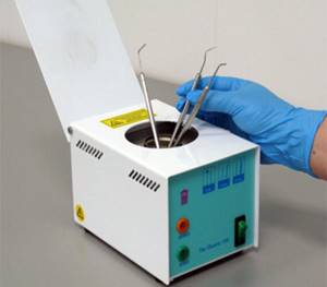 Use of a sterilizer in dentistry