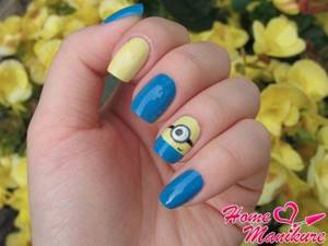 simple nail art with minion