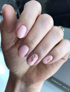 Pink liquid metal manicure