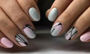 Gray manicure with geometry