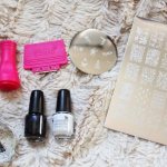 Stamps on nails: how to use them correctly