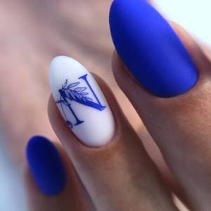 Blue manicure stamping