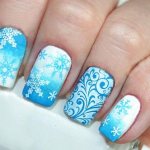 Snowflakes on nails
