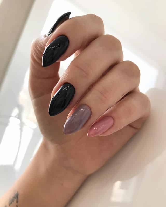 Three-color calm manicure on sharp nails