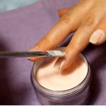 Strengthening nails with acrylic powder