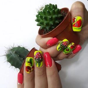 Bright manicure for summer with fruits