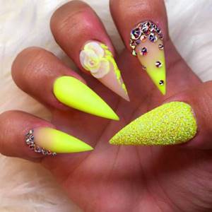 Yellow neon nails